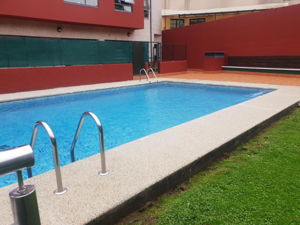 Piso Con Piscina En Sada Apartment Exterior photo